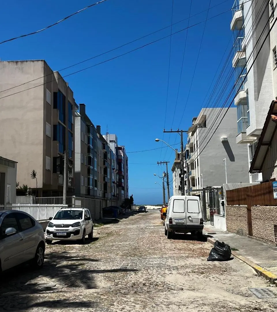 לגונה A Poucos Passos Da Praia, No Melhor Local Da Praia Do Mar Grosso!